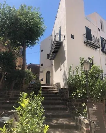Palazzo Raho