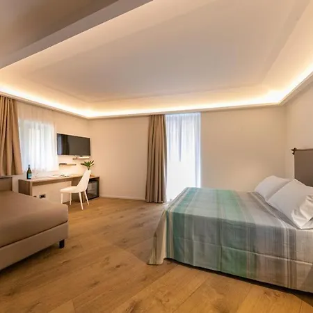 Palazzo Raho 4*