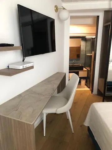 招待所 Palazzo Raho 4*