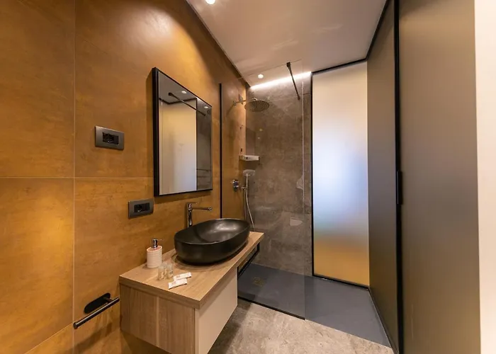 Palazzo Raho 招待所 切法卢