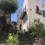Palazzo Raho