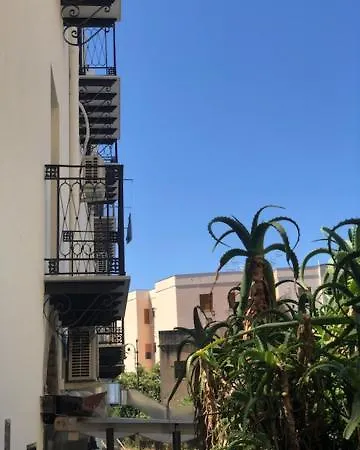 Palazzo Raho * Cefalu