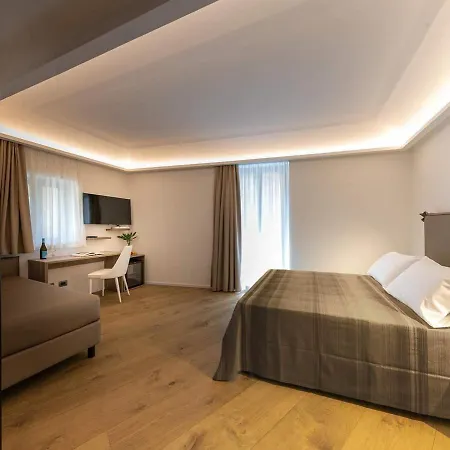 Palazzo Raho 4*